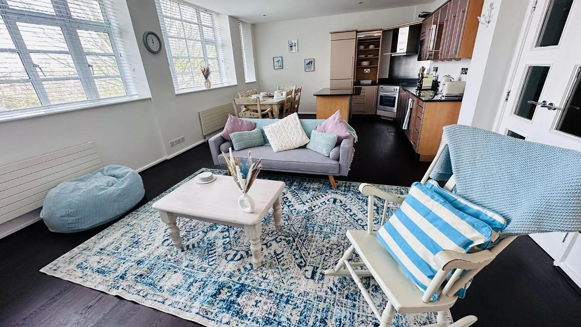 Central Location - Lanes - Ideal For Contractors, Families And Business Apartment Brighton